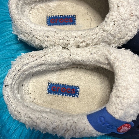 Crocs navy blue size 2 kids has removable liner 2 snaps and velcro at heel - Picture 3 of 9